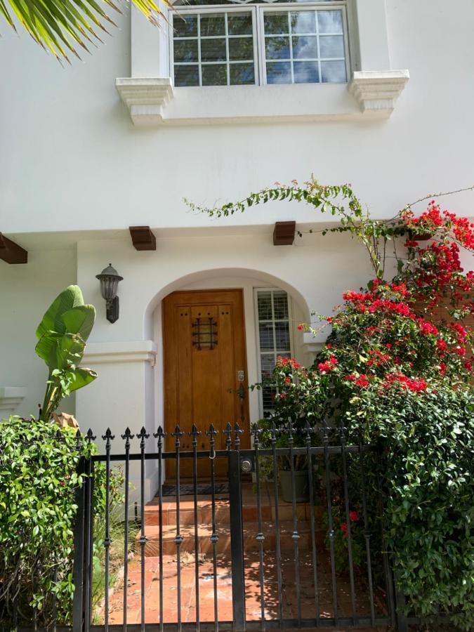 Hollywood Hills Bed And Breakfast Los Angeles Esterno foto